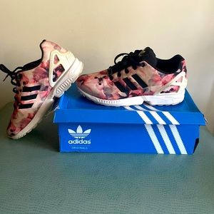 Adidas zx flux kids. Grade school size 6.5/womens 8.5